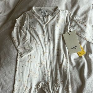 NWT Kyte BABY Footie 12-18 months